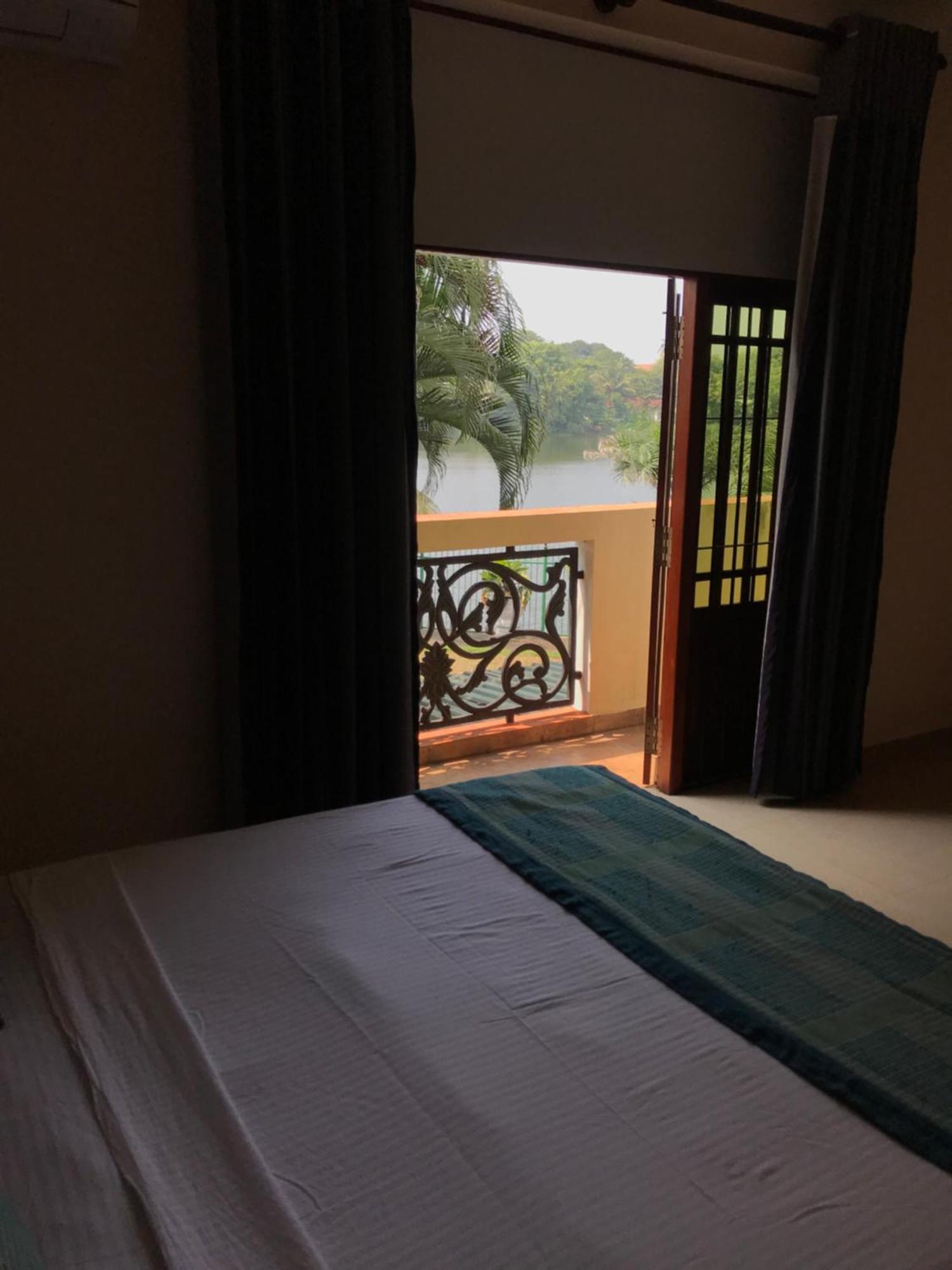 Amani Lake Resort Panadura Exterior photo